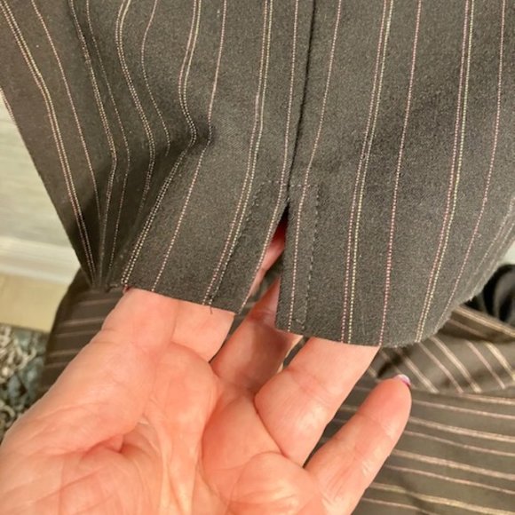 EMMA JAMES - Size XL 14/18  - Two Piece Pin Stripe Brown Career Pant Suit - EUC! - Picture 6 of 13